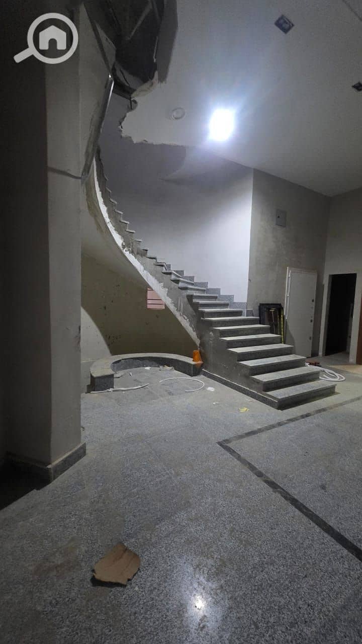 7 WhatsApp Image 2025-12-07 at 20.31. 45_5b886e22. jpg