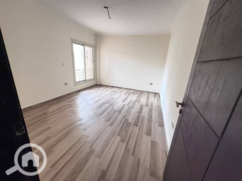 6 WhatsApp Image 2025-10-27 at 10.33. 17_673be743. jpg