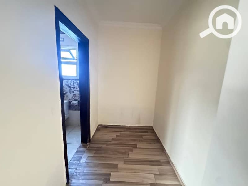 8 WhatsApp Image 2025-10-27 at 10.33. 18_dec70b0a. jpg