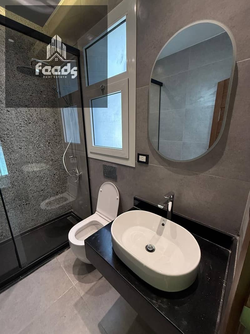 10 WhatsApp Image 2025-12-15 at 1.59. 45 PM (1). jpeg