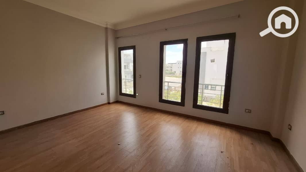 5 WhatsApp Image 2025-07-06 at 11.46. 39_6a5d2d48. jpg