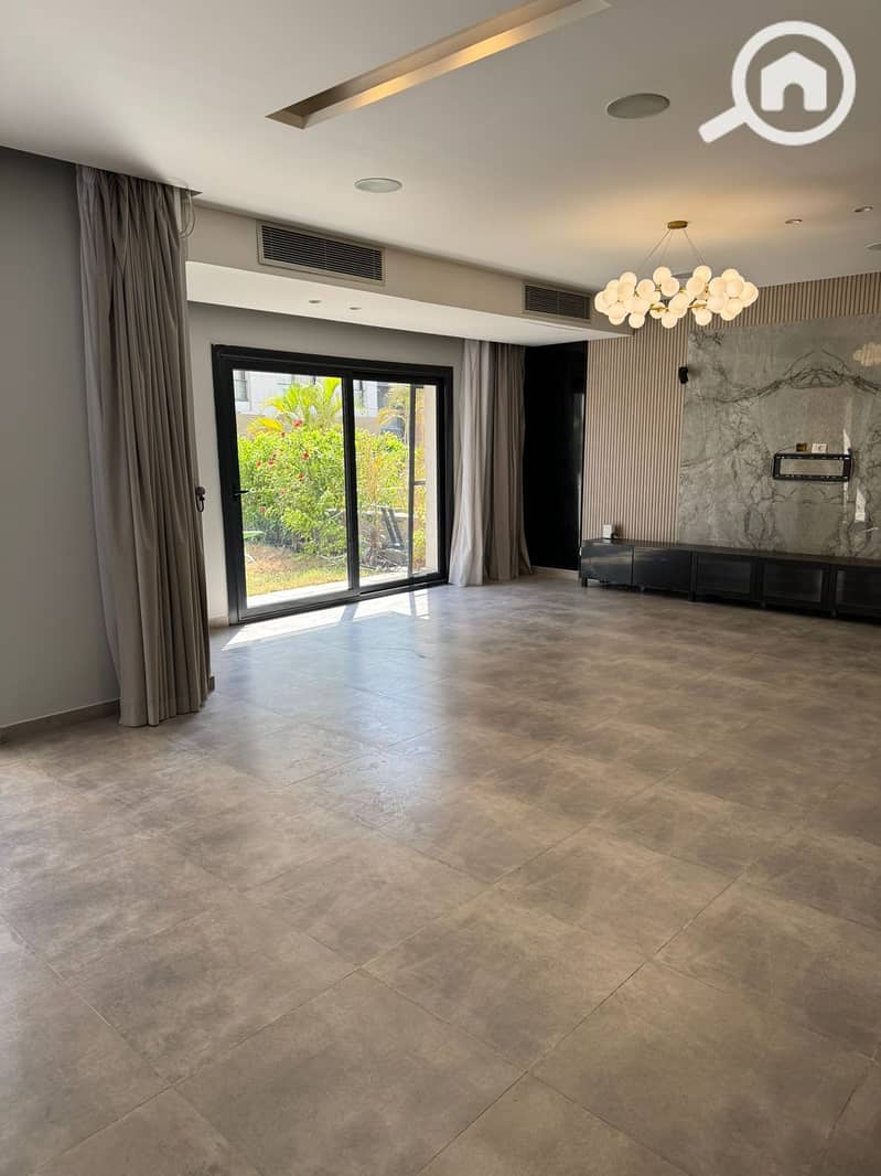 4 WhatsApp Image 2025-12-04 at 15.28. 38_bdfe08b4. jpg