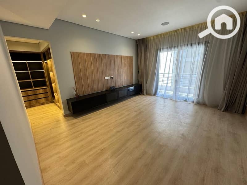 19 WhatsApp Image 2025-12-04 at 15.28. 43_e7a75030. jpg