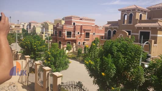 3 Bedroom Twin House for Sale in 6th of October, Giza - WhatsApp Image 2025-12-13 at 18.52. 26_77f53b41. jpg