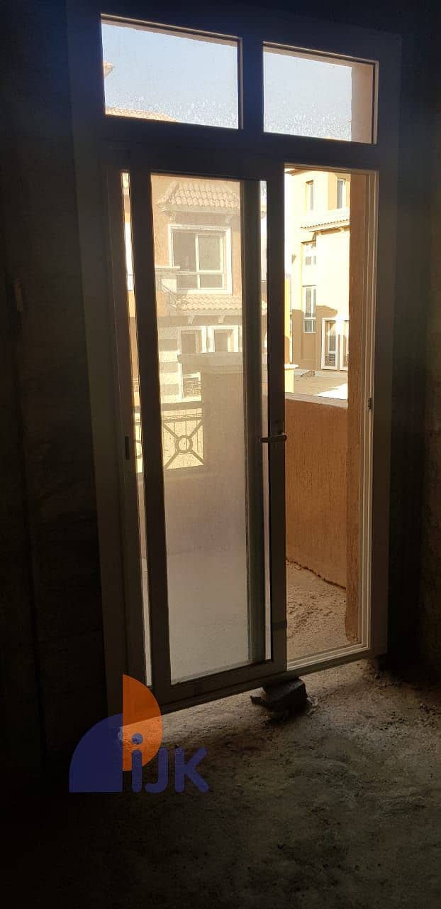 4 WhatsApp Image 2025-12-13 at 18.52. 22_03c96b16. jpg