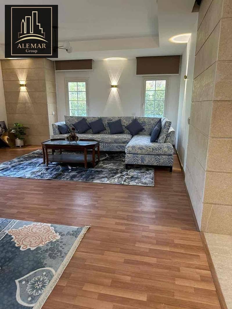 10 b084e329-a373-4956-bda6-b7ebebd14528. jpg