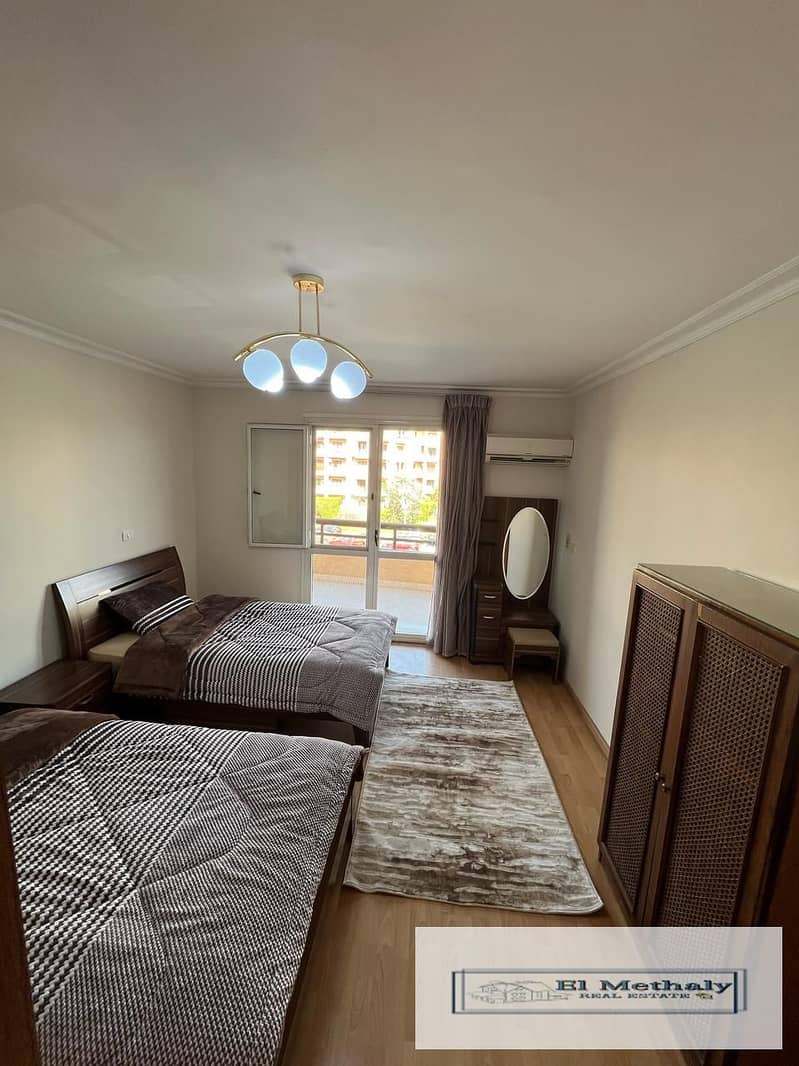 8 526b03a3-0ceb-48f2-b86e-9d1835edbd77. jpg