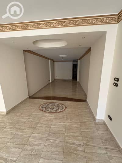 شقة 3 غرف نوم للايجار في ستانلي، الإسكندرية - 1373fd06-9d07-4bf4-837a-90a2efedead9. jpg