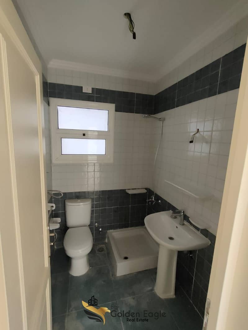 7 2fa0b33d-1c71-4250-9c88-e327fc9b517d. jpeg