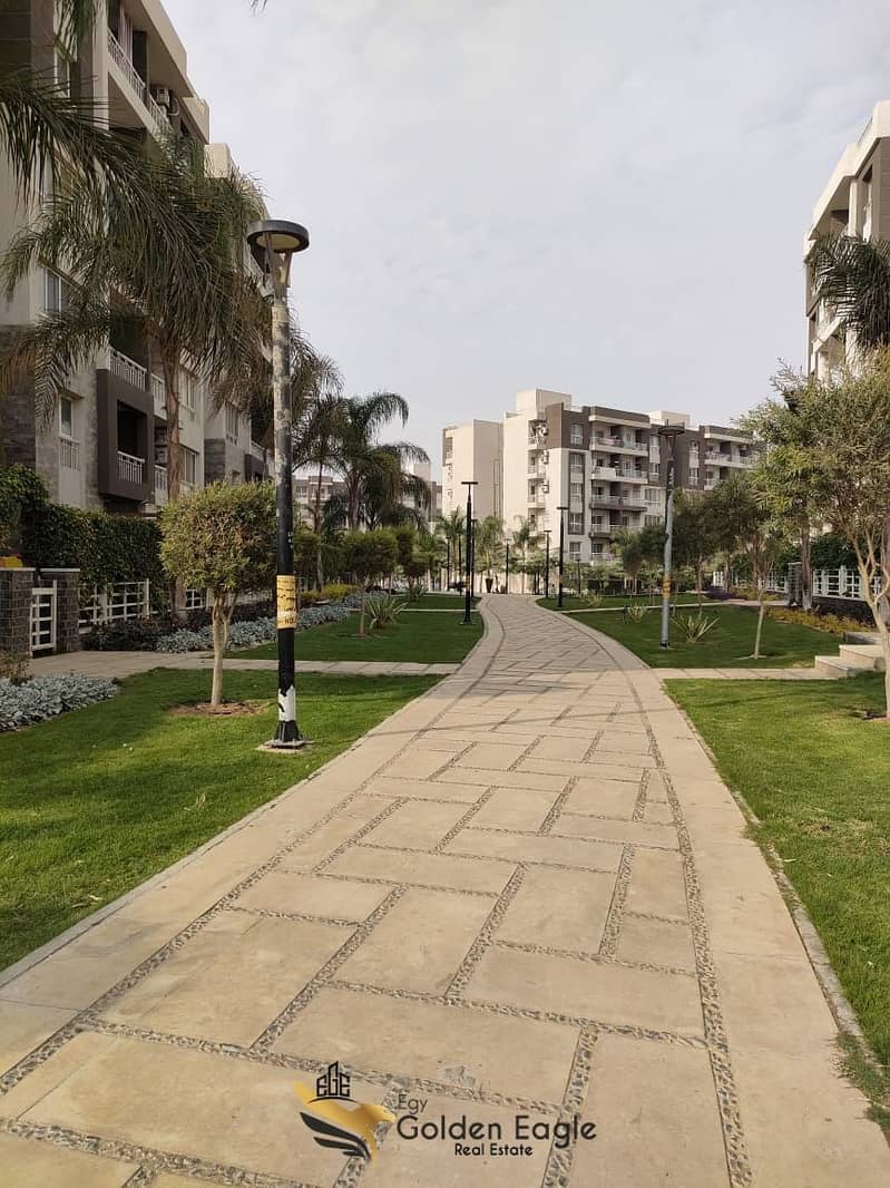 8 0bd15dbe-811b-408c-84cc-f3b5a84b07fb. jpeg