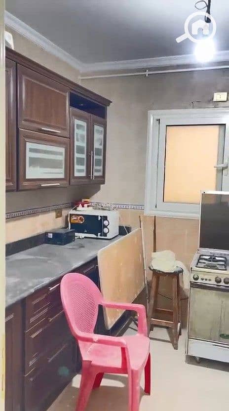 8 deb383a5-e7ae-40b2-8f9a-84cfaf16101c. jpeg