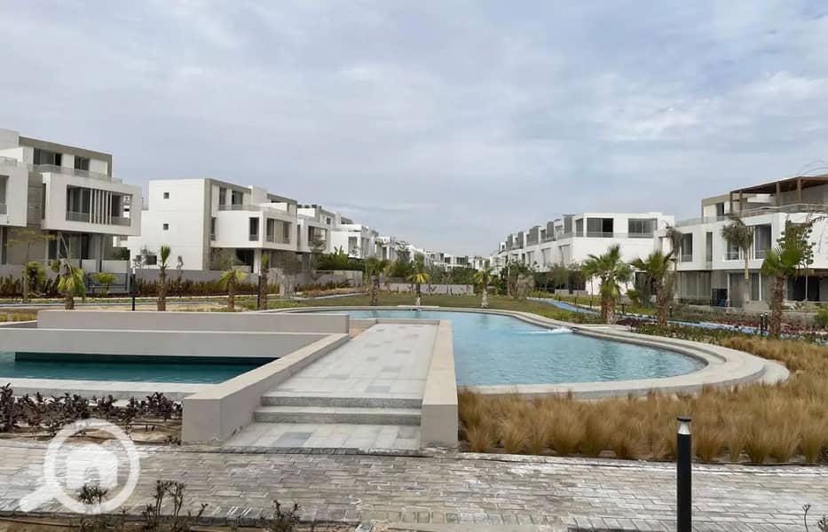 6 8325530-f914do_1400x900. jpg