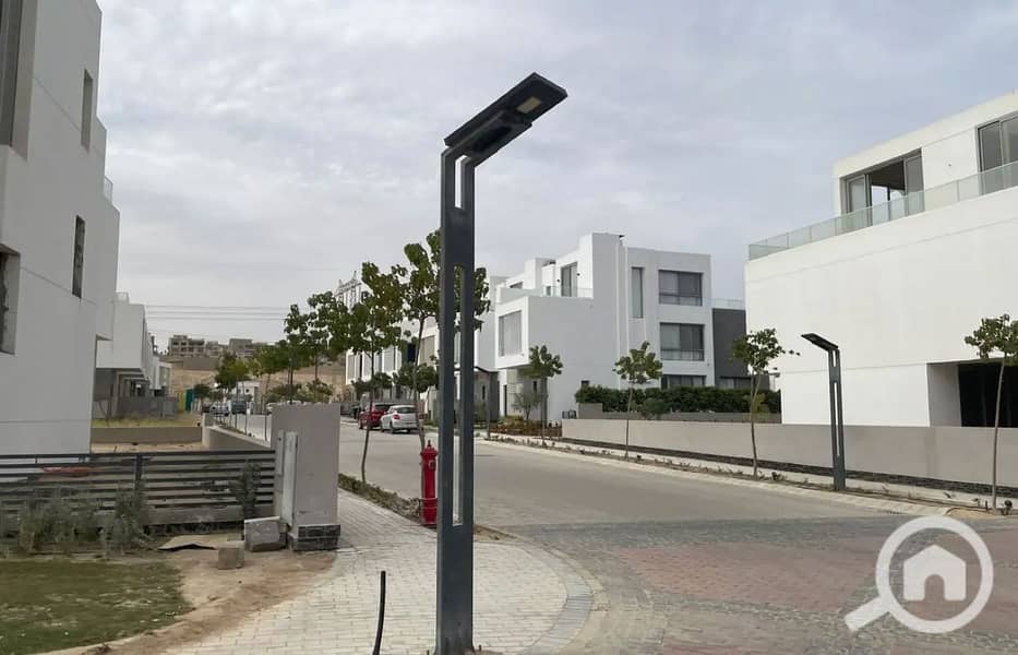 7 8325530-df72co_1400x900. jpg