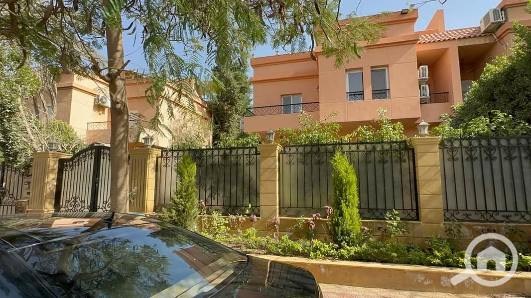 2 6f6feefe-4c58-4e80-8cf6-756389b299f4. jpg