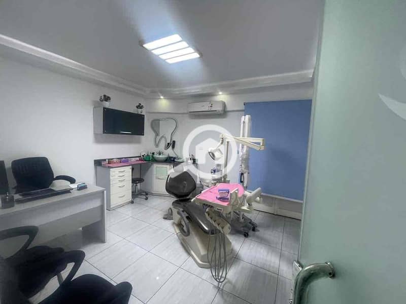 8 0bb8c20d-8ad0-4386-9b6c-709e0b8b84e3. jpg