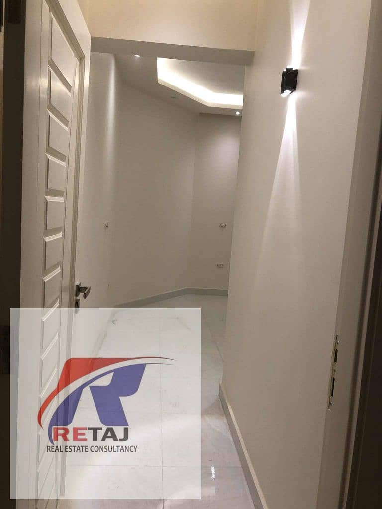 4 8eff60f7-a420-4f84-96a4-733c4dcc6a3e. jpg