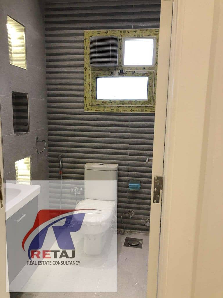 8 6f8e5cc4-b902-4402-9bdf-9e605099cc66. jpg