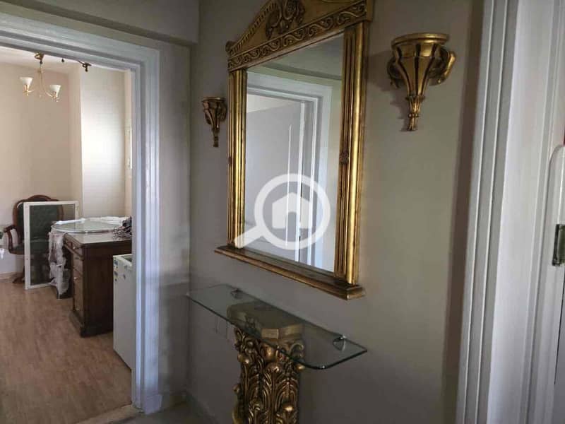 9 677ef35a-4181-4bf0-bfec-bfeb81b71719. jpg