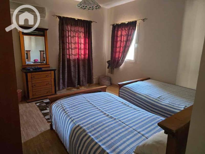 10 5295efdc-4846-49c2-8f5f-955884757c8f. jpg