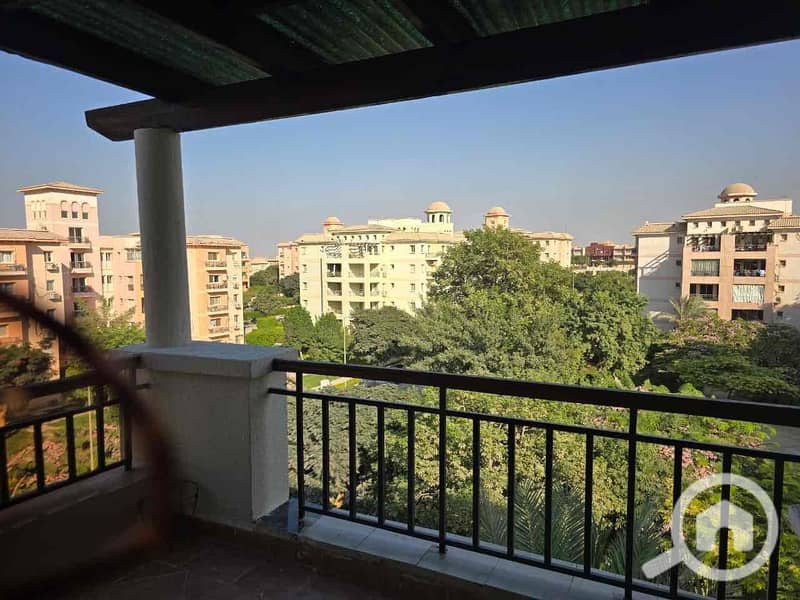 12 22b81039-f45c-4fb6-b8a8-24da4d9716ad. jpg