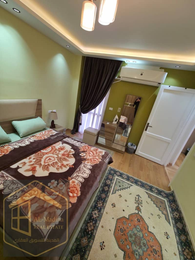 4 e04ecde5-1598-410f-a7b5-9f97b605d959. jpg