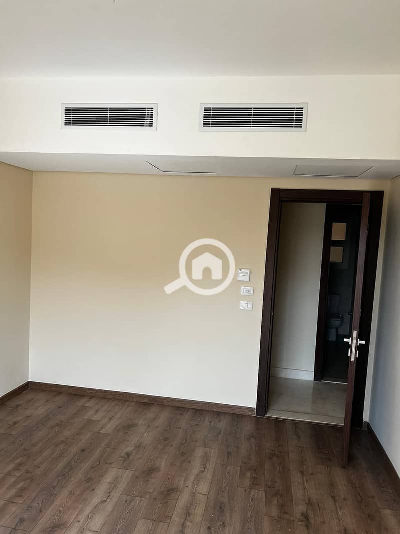 7 WhatsApp Image 2025-12-10 at 1.09. 20 PM (2). jpeg