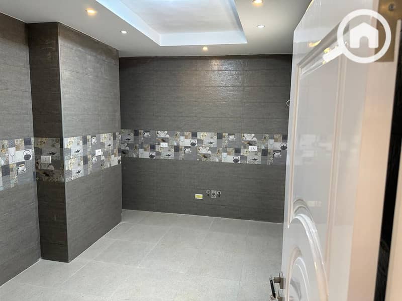 4 WhatsApp Image 2025-12-10 at 1.06. 48 PM. jpeg