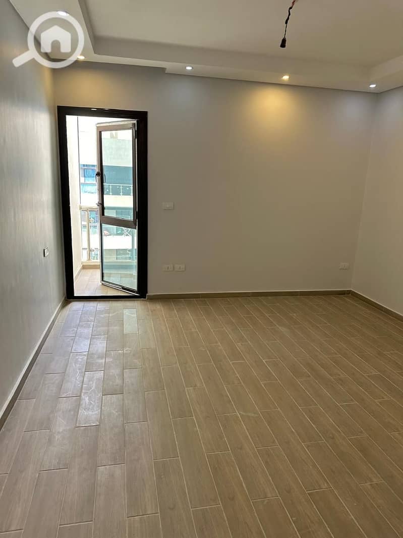 10 WhatsApp Image 2025-12-10 at 1.06. 52 PM (1). jpeg