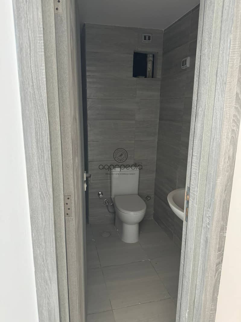 4 WhatsApp Image 2025-12-09 at 6.15. 30 PM (2). jpeg