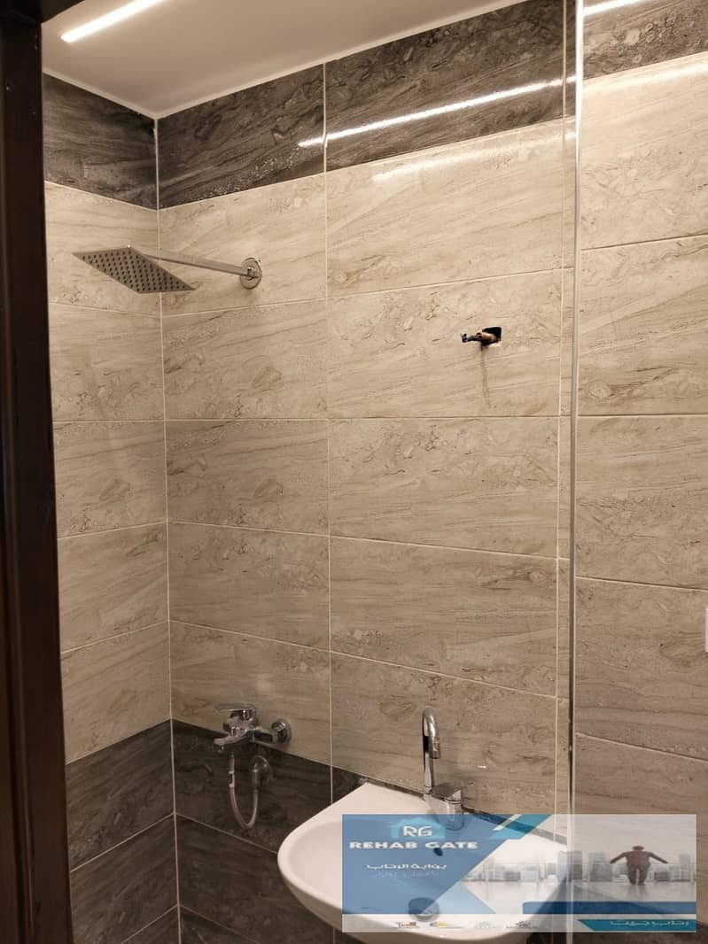 7 d44c05eb-4f16-4f69-97db-fe235d86cae5. jpg