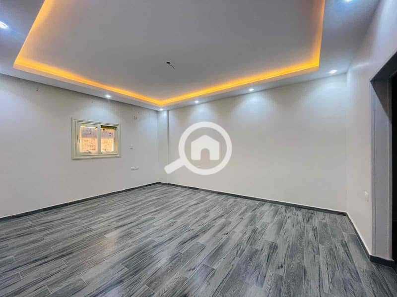 7 cf1658f5-b6fc-4e35-8655-cd814aa28e82. jpg