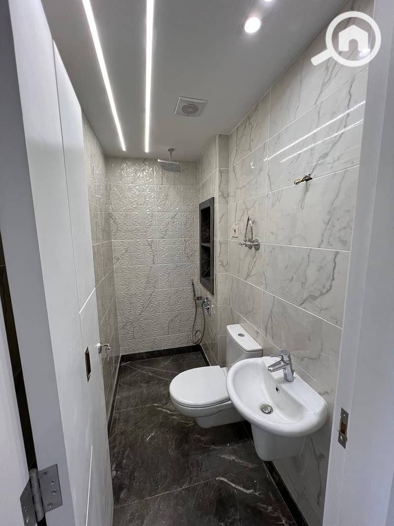 8 598803475_1428426629290625_7839396333987567662_n. jpg