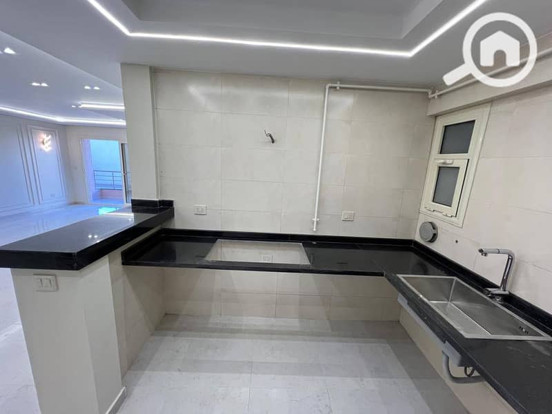 10 599948811_1428426672623954_6968193211816311156_n. jpg