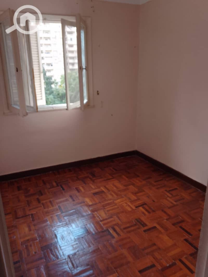 4 a94ed47b-4c84-4118-8a97-e9052d61bc2e. jpg