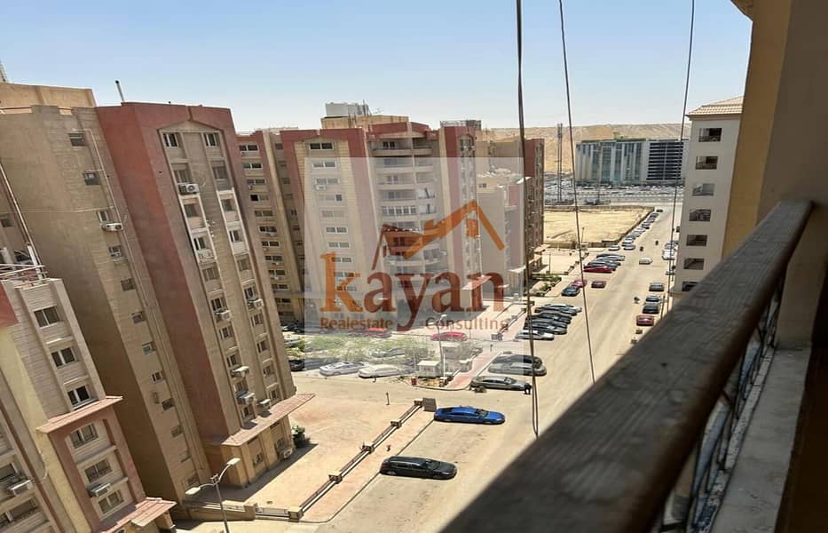 18 e63cf0a6-7d3f-4294-a8d6-58678853bdf9. jpg