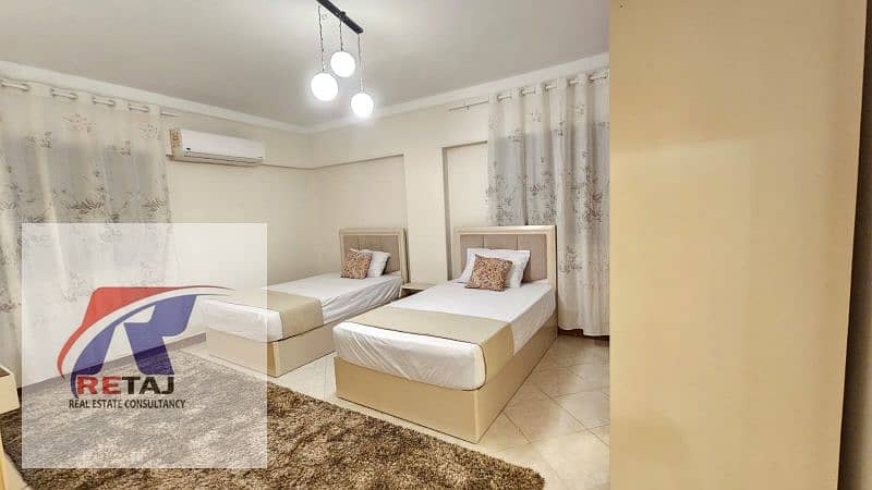 4 54a3a7ae-1445-4114-83ad-ec4e630a5f25. jpg