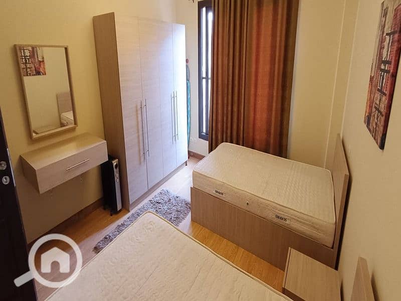 4 365ac594-5de2-4a8e-9cf2-bf5644a3d112. jpg