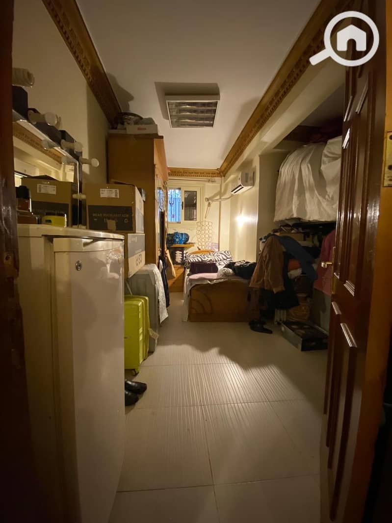 12 2e564b9e-aa65-4e74-9c72-f1bb382f2912. jpeg