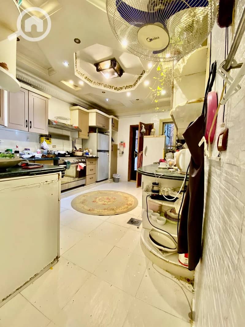 13 3c123436-963b-4a28-bb6c-7594bd1cda33. jpeg