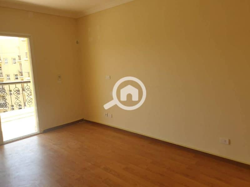 7 5a0e0bf8-10fb-499f-a543-ed5769a8d9e4. jpeg