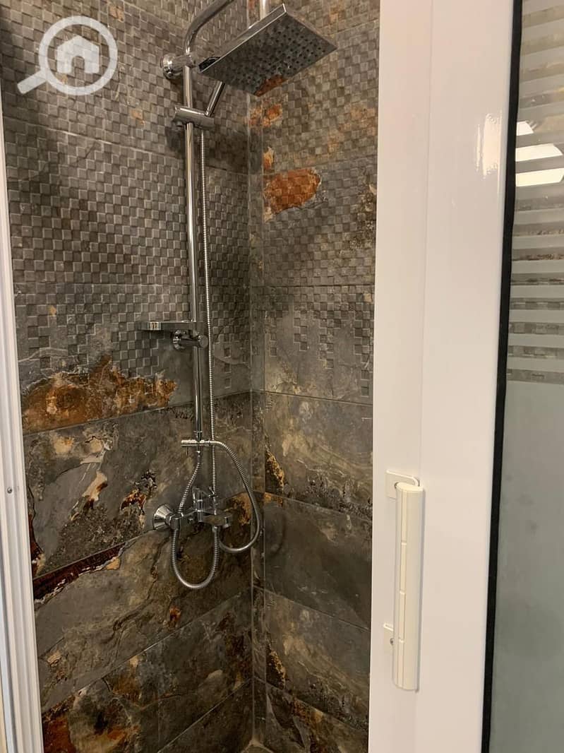 5 c8e935ae-e025-4069-855d-c7ed740cba3e. jpeg