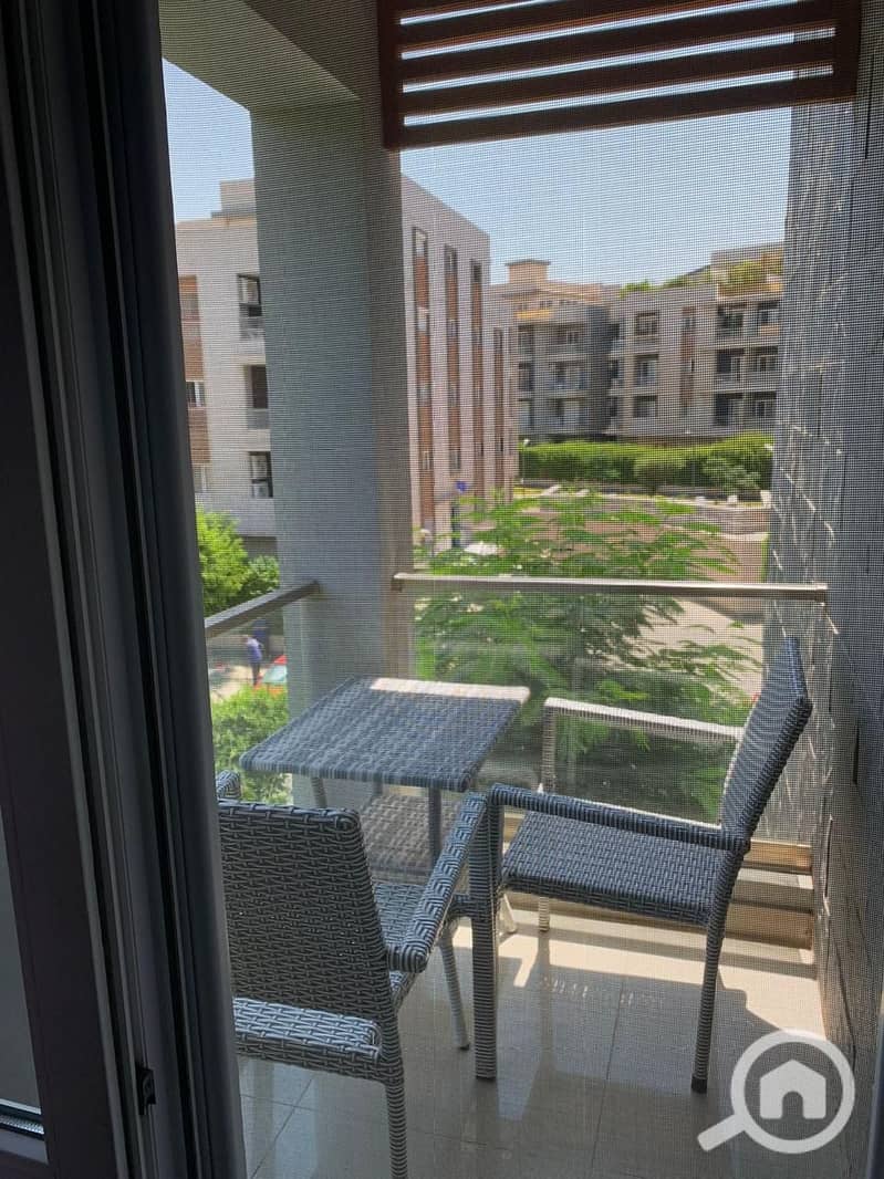 11 70e69d5c-7c8f-434f-b110-1ef13cc302c9. jpeg