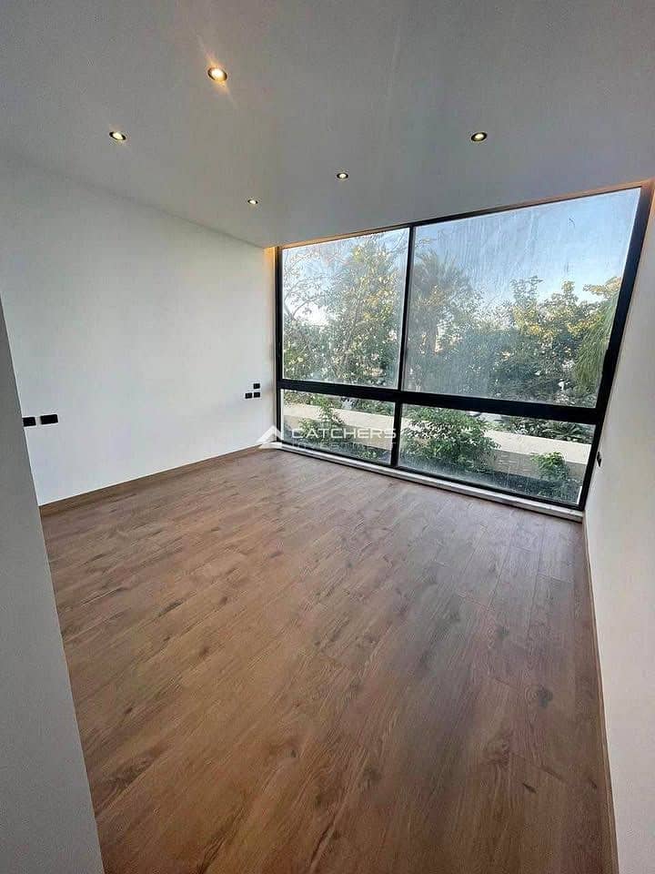 9 489030919_1725570371700461_9156876390680768375_n. jpg