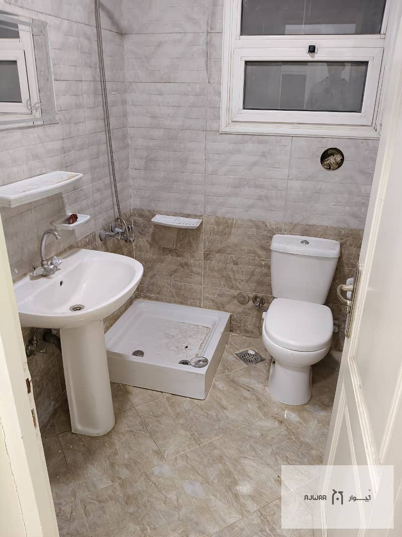 4 3ec1fecf-7ed5-401e-b333-744e5d65429f. jpg