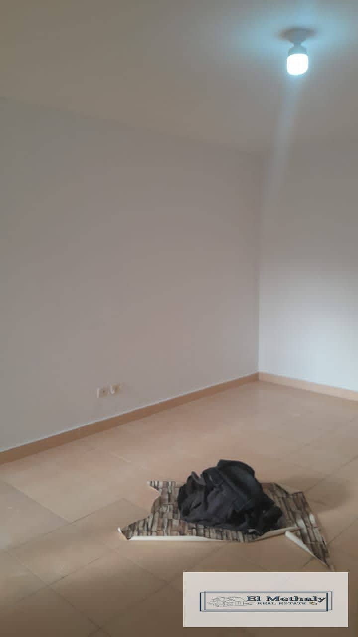 4 de3f0a21-51f0-45db-b782-1657ca57380c. jpg