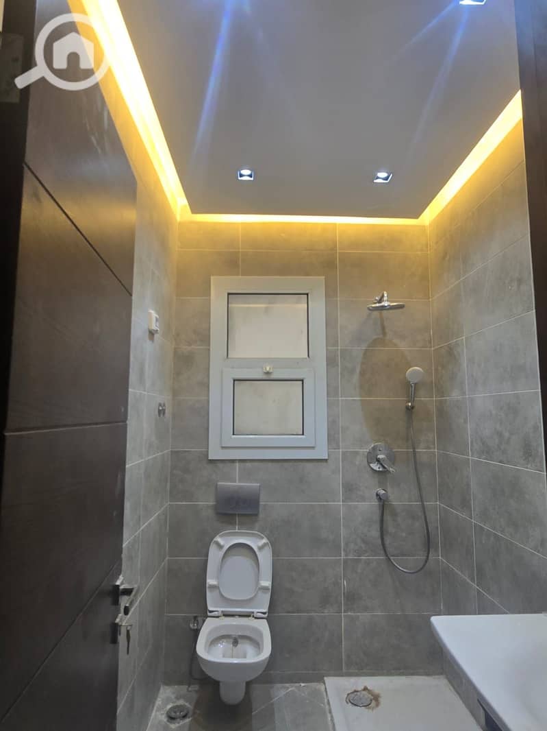 4 WhatsApp Image 2025-12-15 at 18.22. 41 (3). jpeg