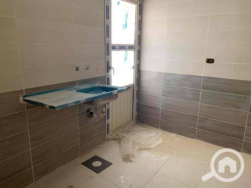 5 87e48b0d-c57d-456d-99dd-4c00243f0f77. jpg