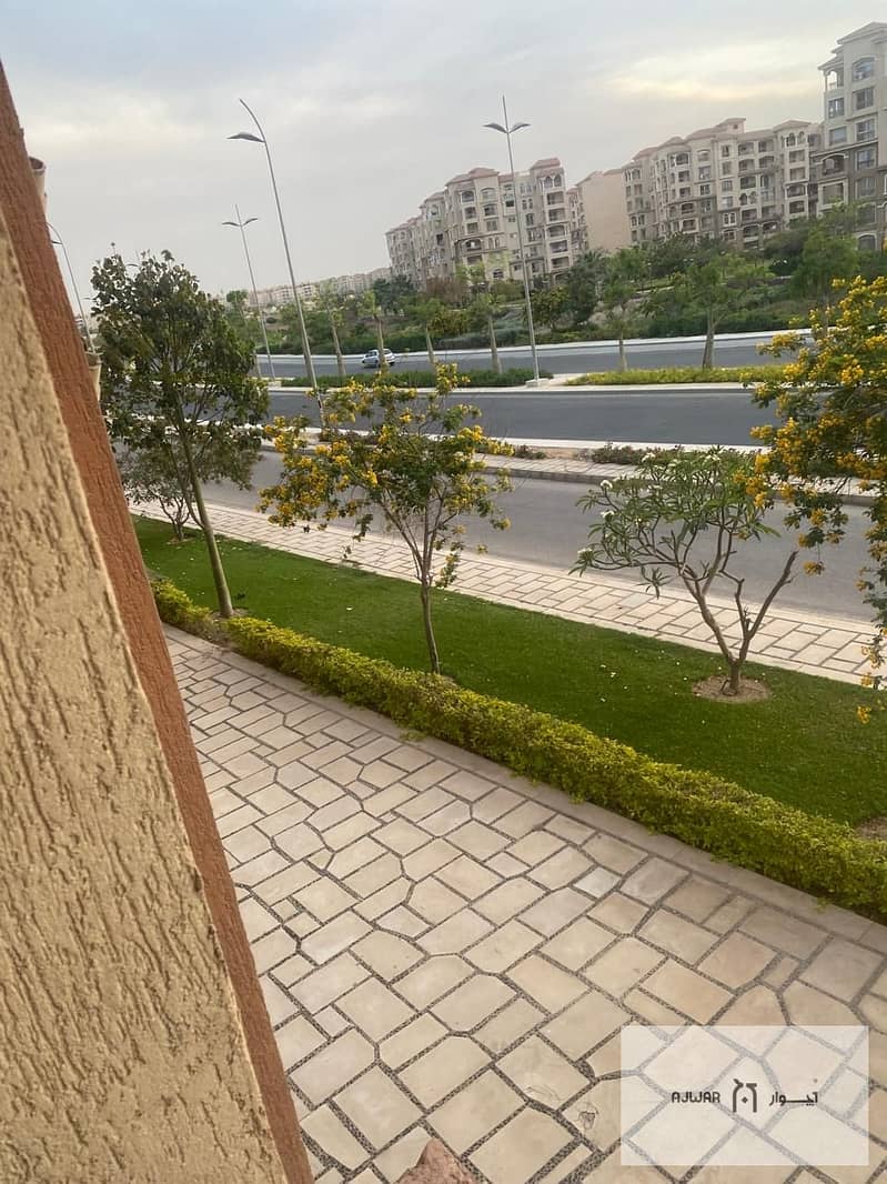 2 69d2986c-cbee-4e68-a71b-ab320b809494. jpg