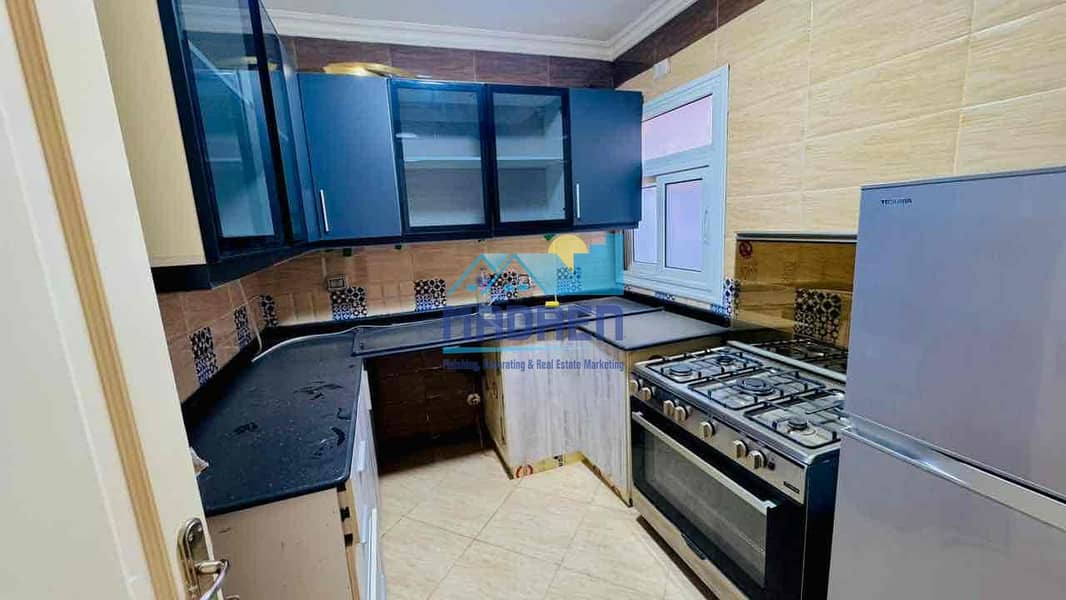 7 7770e7da-dcfc-4469-b8dd-aad11e899abd. jpg