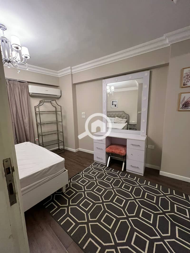 2 e98fd223-9cdc-4ca1-a091-228d5650e4ae. jpeg